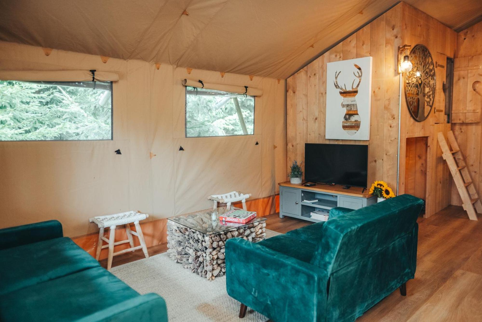 Cosy Forest Lodge Penrhos  Екстериор снимка