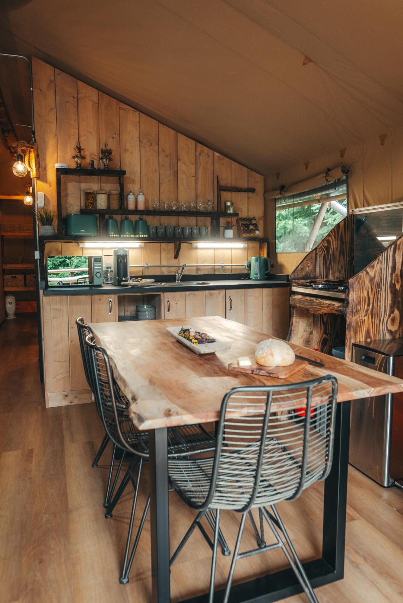 Cosy Forest Lodge Penrhos  Екстериор снимка