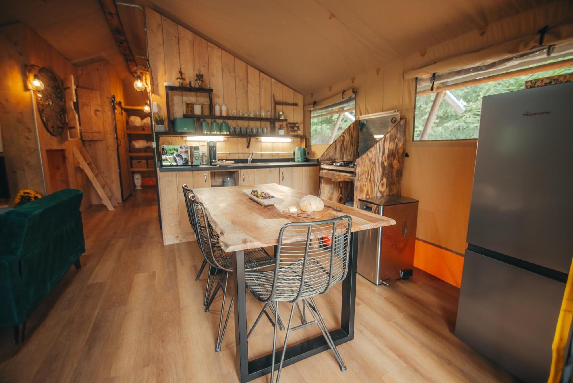 Cosy Forest Lodge Penrhos  Екстериор снимка