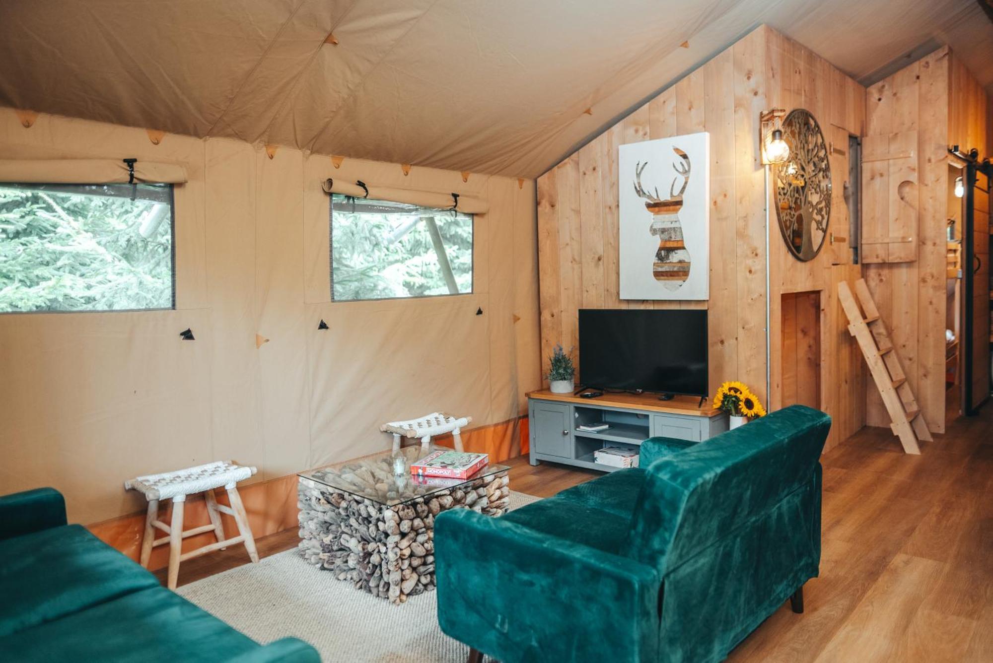 Cosy Forest Lodge Penrhos  Екстериор снимка