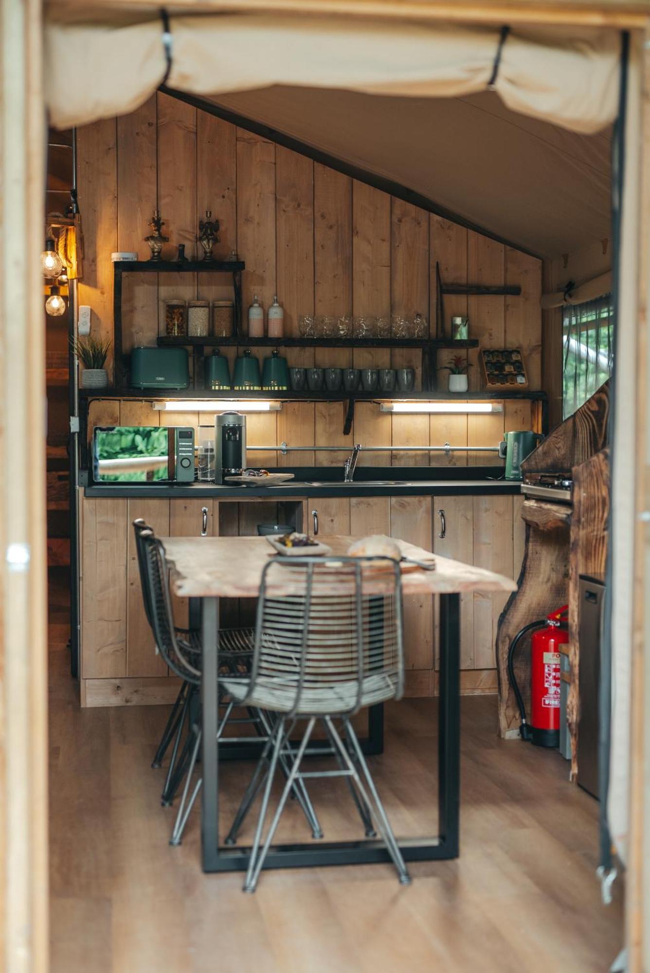 Cosy Forest Lodge Penrhos  Екстериор снимка
